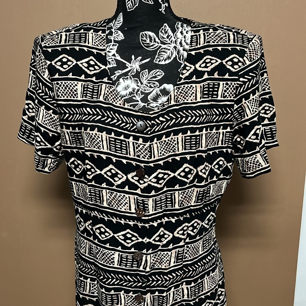 Ultra dress bohemian style size medium maxi button down lightweight tan,black - Picture 2 of 6